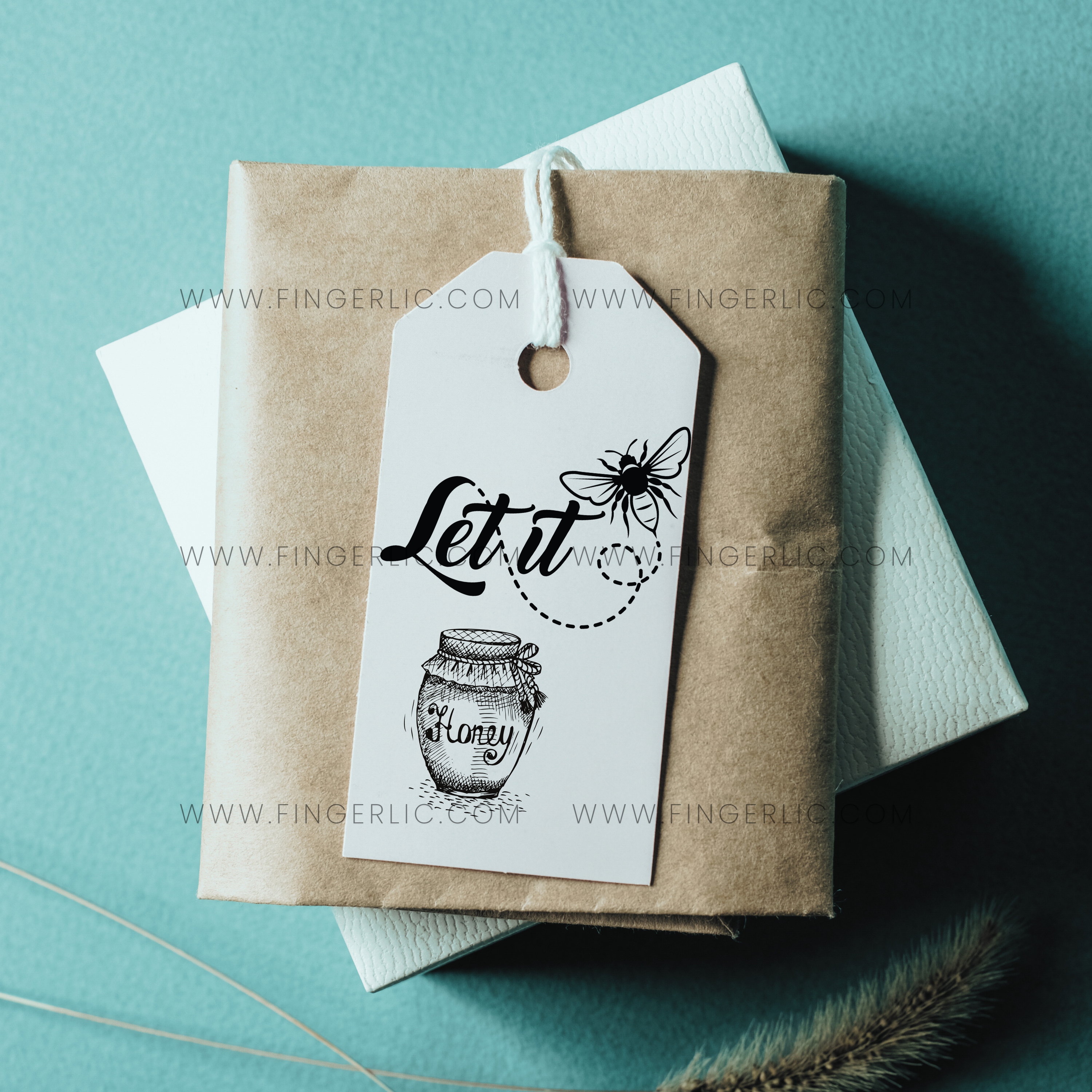 Fingerlic's Spring Tag Let it Be